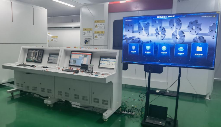 ▲ 图源:迅森超材料 | 出产车间内“超导超磁”工业母机开机初始