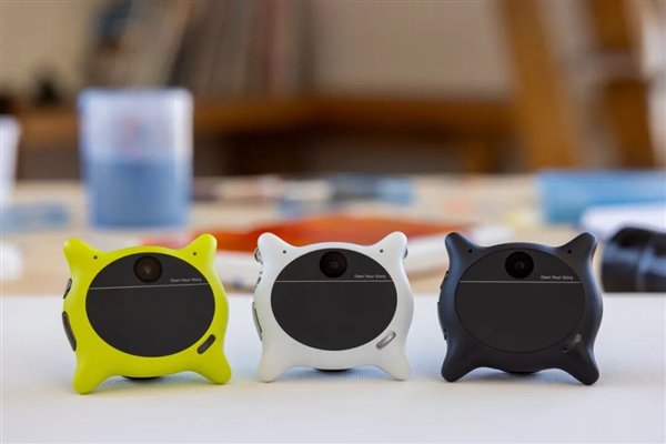 多模态 AI 硬件 Looki L1：只有一个摄像头，没有屏幕 | 图片来源：Looki