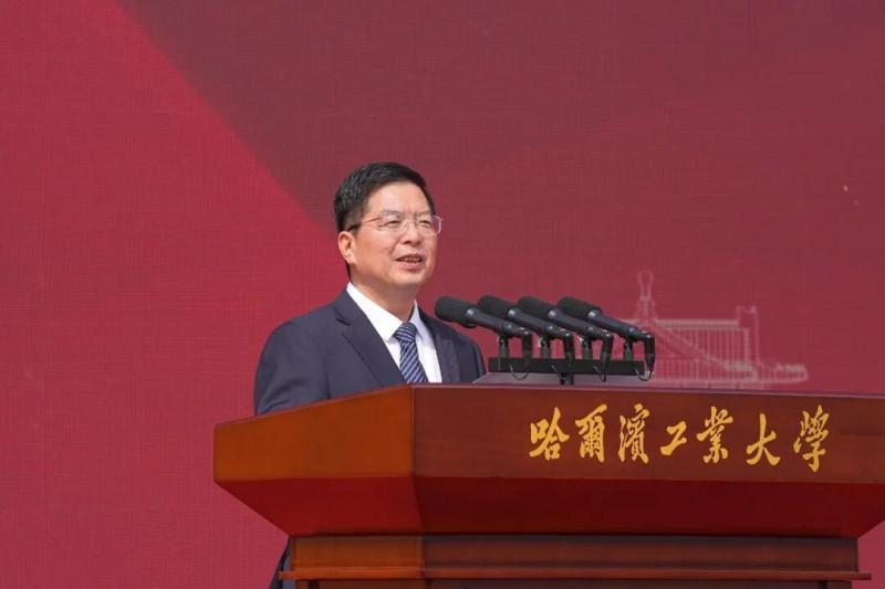 山东省副省长陈平致辞