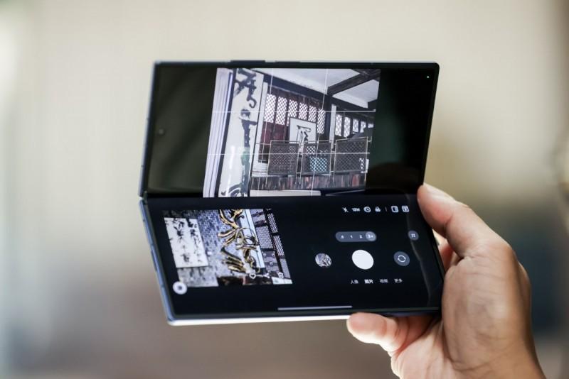 三星Galaxy Z Fold7折叠拍摄