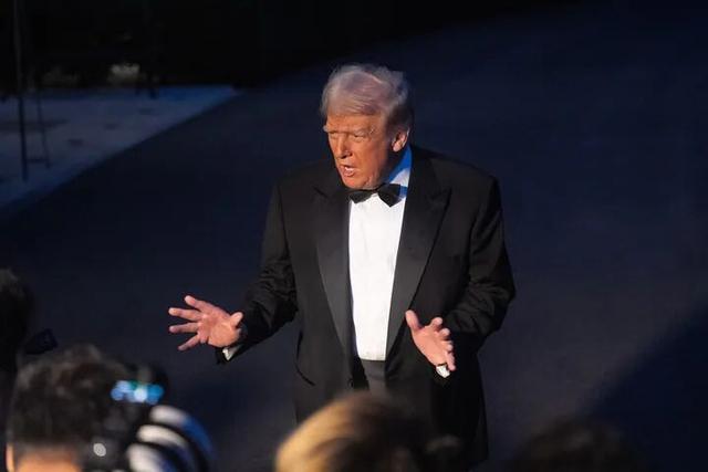 2025年9月20日，簽證美國總統(tǒng)特朗普在華盛頓白宮回答記者提問。費突發(fā)混<strong></strong>新華社記者胡友松攝