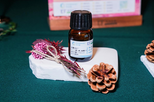 盐藻光珀™（杜氏盐藻提取物）抗光热老化明星产品