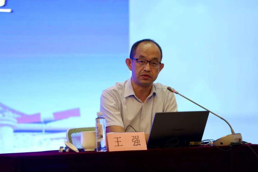 上海市军民融合发展研究会战略研究室主任、上海国防动员委员会特聘专家