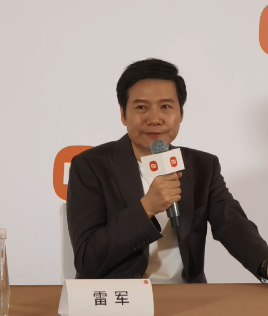 2025 雷军年度演讲、小米 17 系列专题