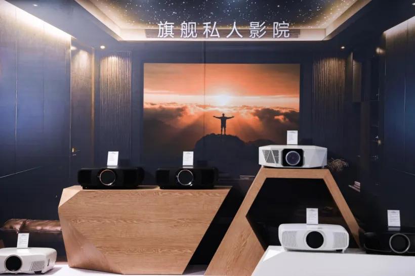 图：“旗舰私人影院”体验区