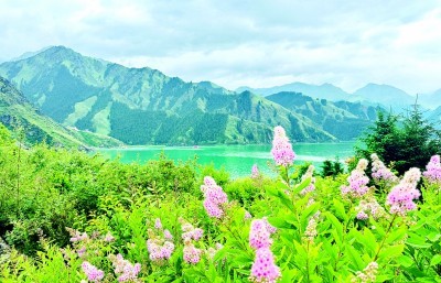 新疆天山天池福寺观 新疆天山天池福寺观