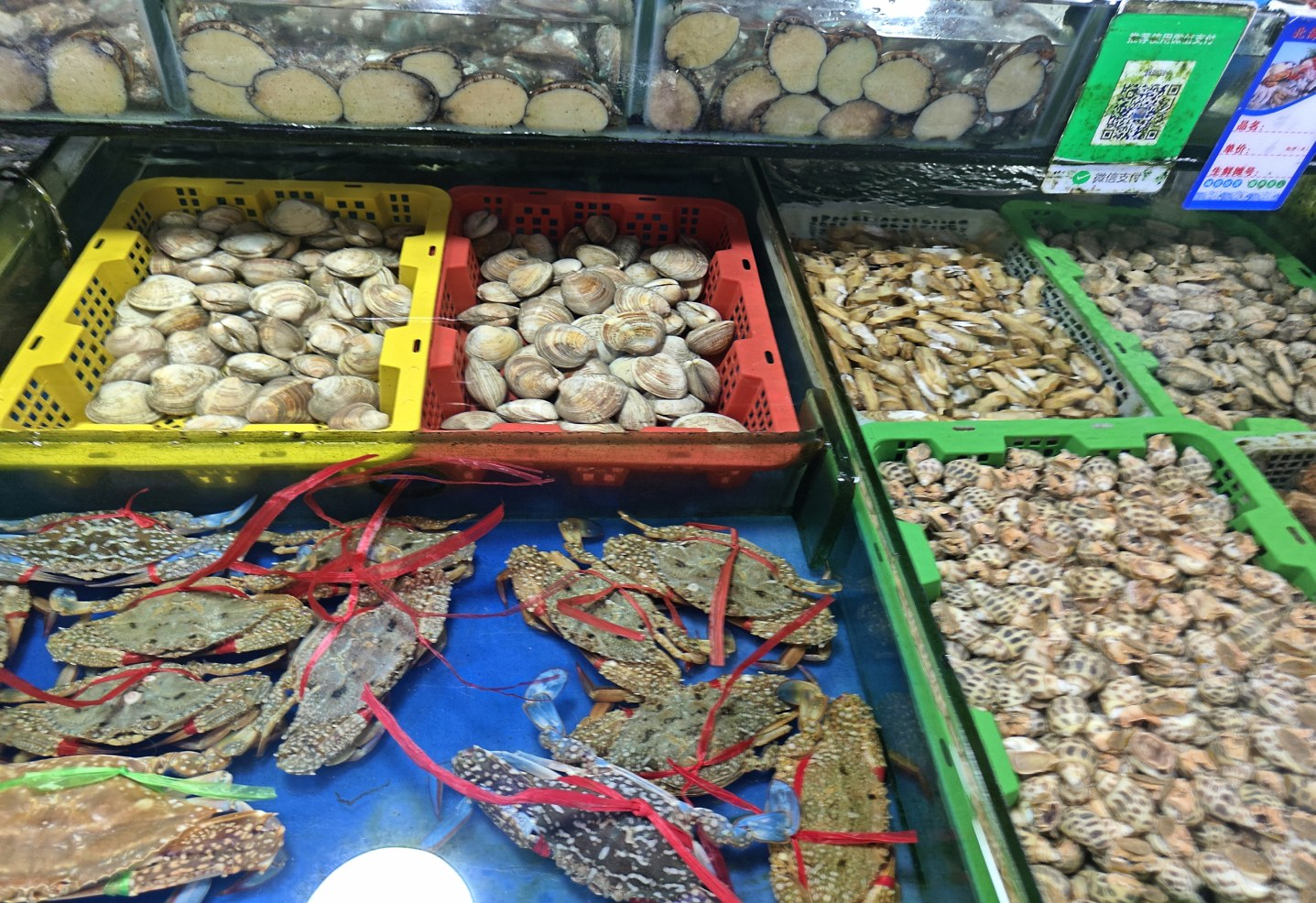 "双节"临近 南宁海鲜市场"鲜"意十足