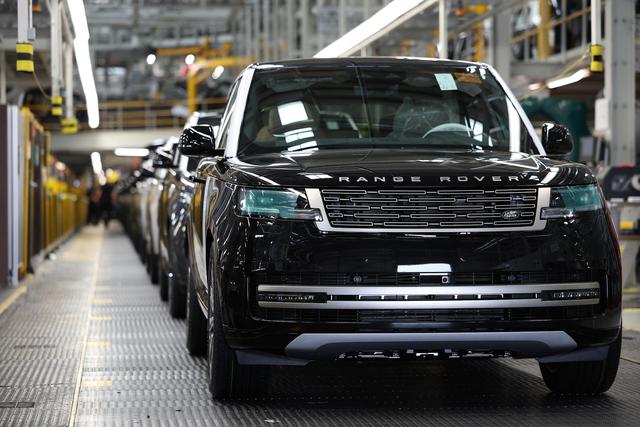 捷豹路虎公司生产线上的路虎SUV（资料图）