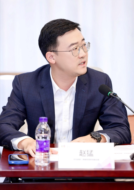     华为政务一网通军团政务数字化经管决议总监 赵猛