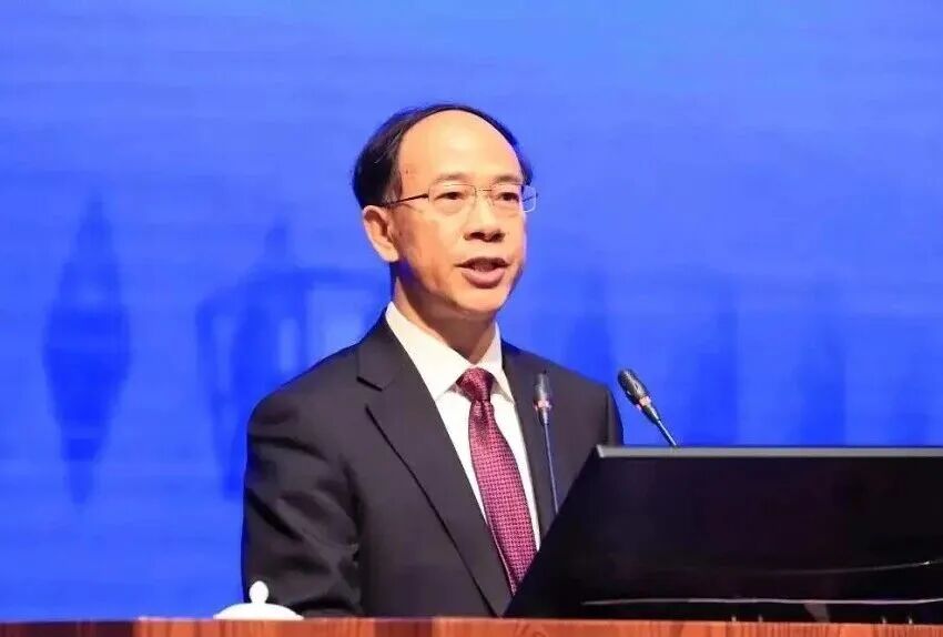 开端：《 学习时报 》（ 2025年09月26日 第 01 版 ）