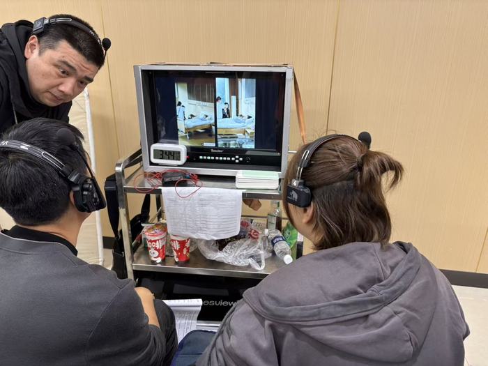 剧组正在聚美航空港竖屏电影基地拍摄（界面新闻记者拍摄）