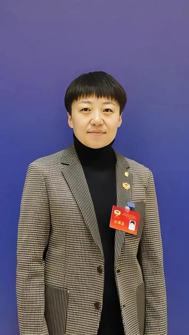 “北京榜样•最美互联网从业者”提名人选丨兰岚:数字领航,让艺术经典破壁新生|兰岚_新浪财经_新浪网