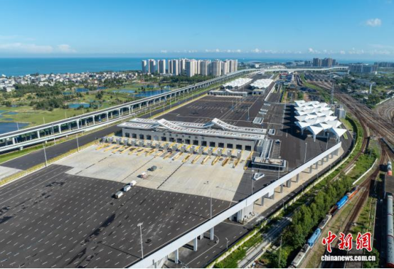 人这一辈子,一定要去一趟海南自贸港!|海南省_新浪财经_新浪网