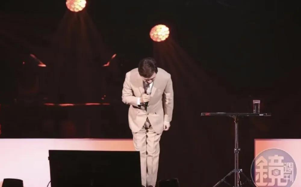 费玉清方严正声明：全都是假的!