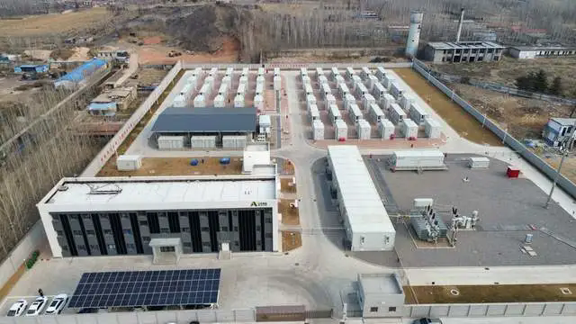 图为山东高速全钒液流储能系统