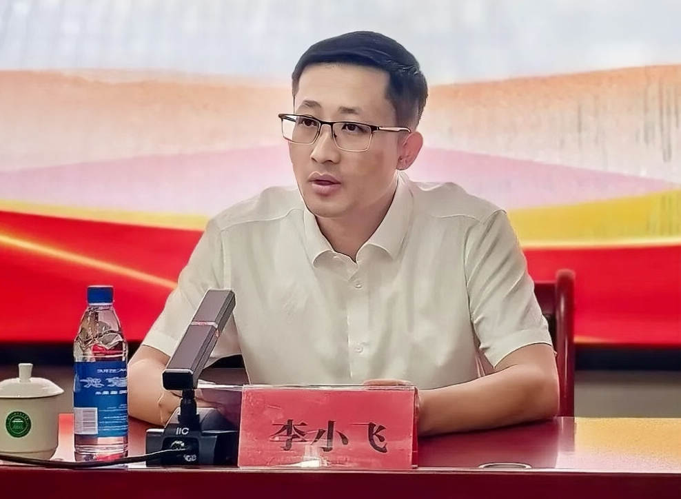 1984年出生的他,代理福建一县县长职务