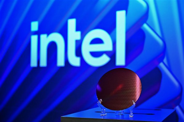 责任编辑：上方文Q