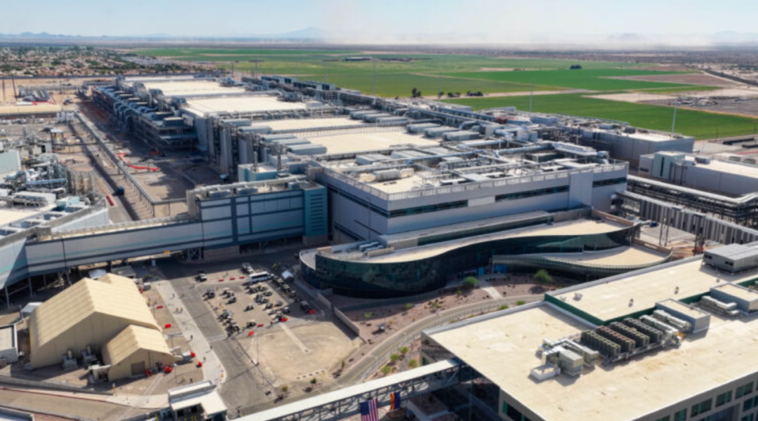 英特尔位于亚利桑那州钱德勒的全新 Fab 52 工厂｜图片来源：Intel