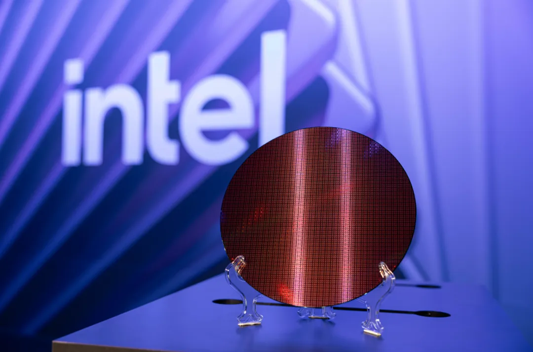Clearwater Forest 的晶圆｜图片来源：Intel