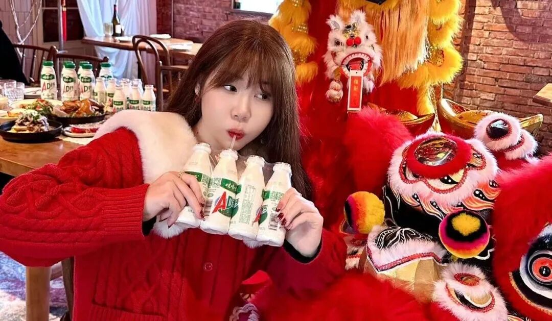 娃哈哈与消费者一块前行、成长/图源：娃哈哈