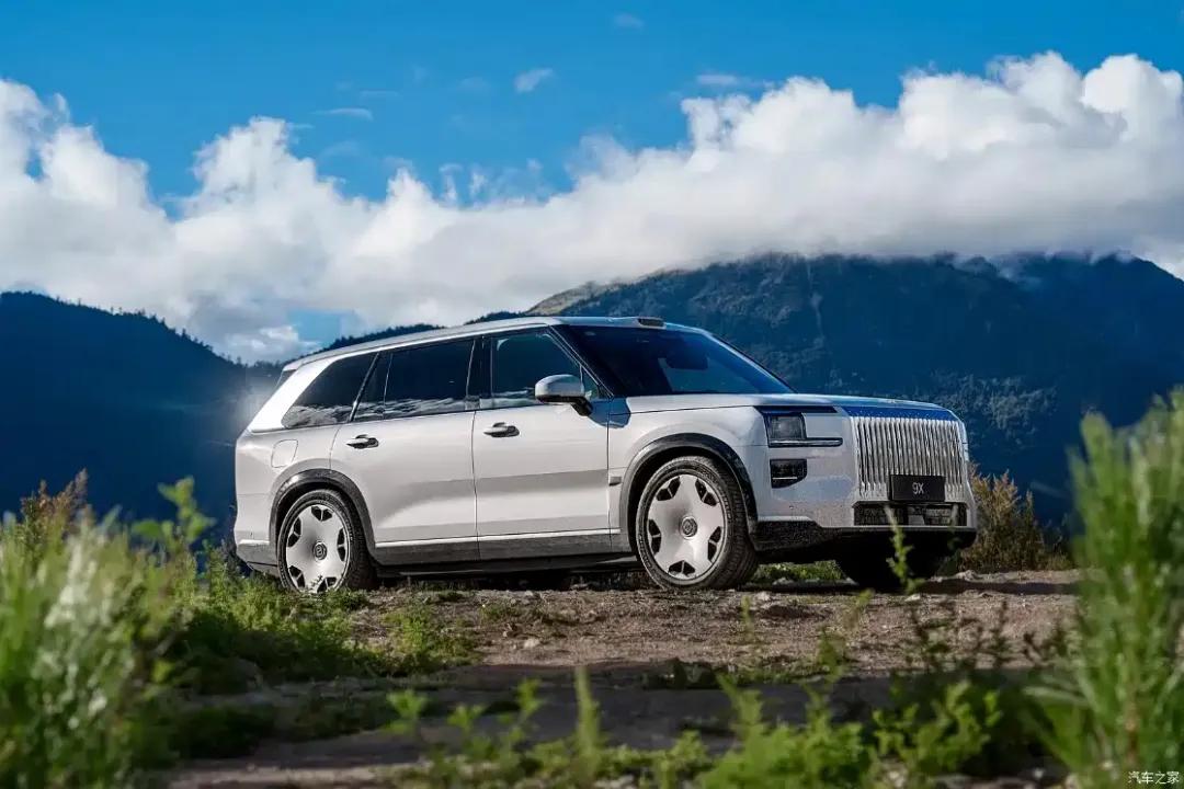 销售销售新闻关怀：吉利控股集团前三季度总销