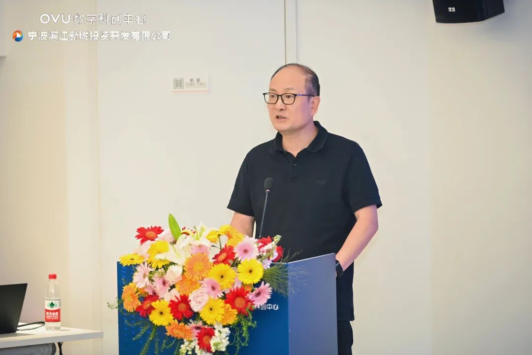 ▲ 北仑区政协副主席、甬江科创区北仑片区建设指挥部总指挥胡立辉致辞