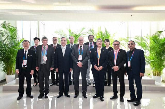 国际消防协会联盟与会代表合影。主办方供图