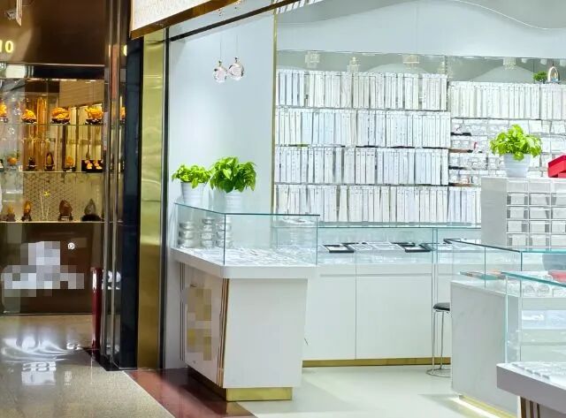 水貝市場(chǎng)白銀及銀飾品區(qū)域 每經(jīng)記者 潘婷 攝