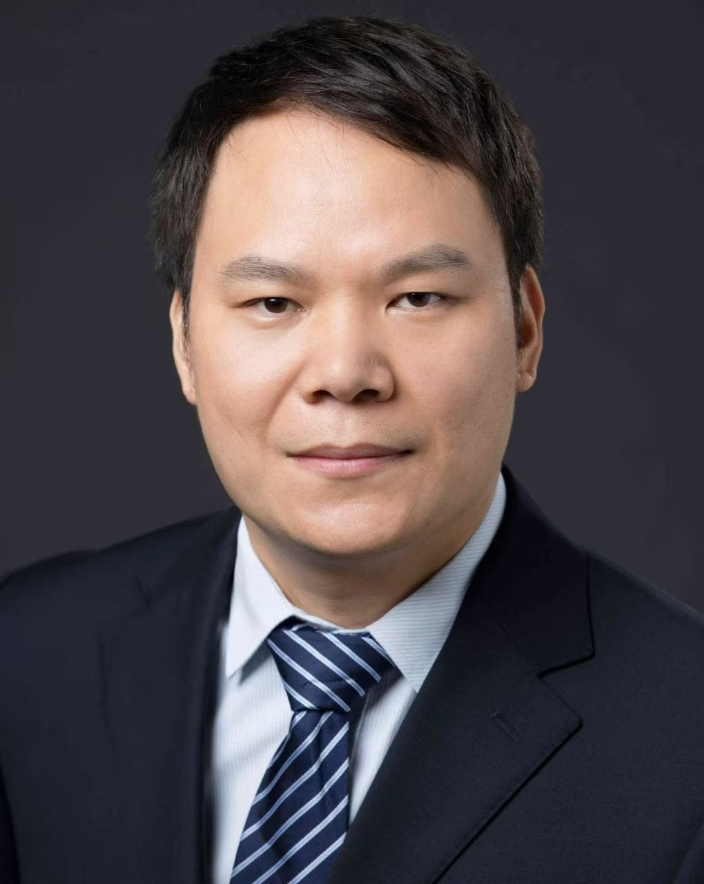 专访中科硅纪创始人王鹏：灵巧手仍处于“能动”的阶段，距离“能用、好用、持久用”还有巨大鸿沟