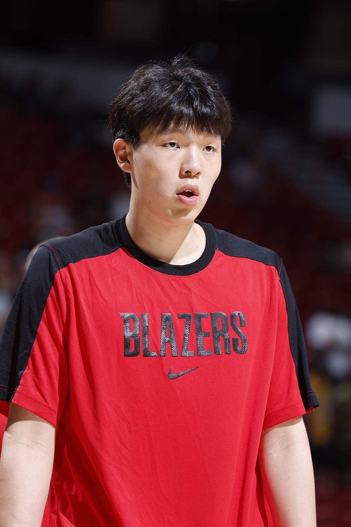 媒体人：翻译帮亨德森捡球有利于融入 后者未来或多给小杨传1次球
