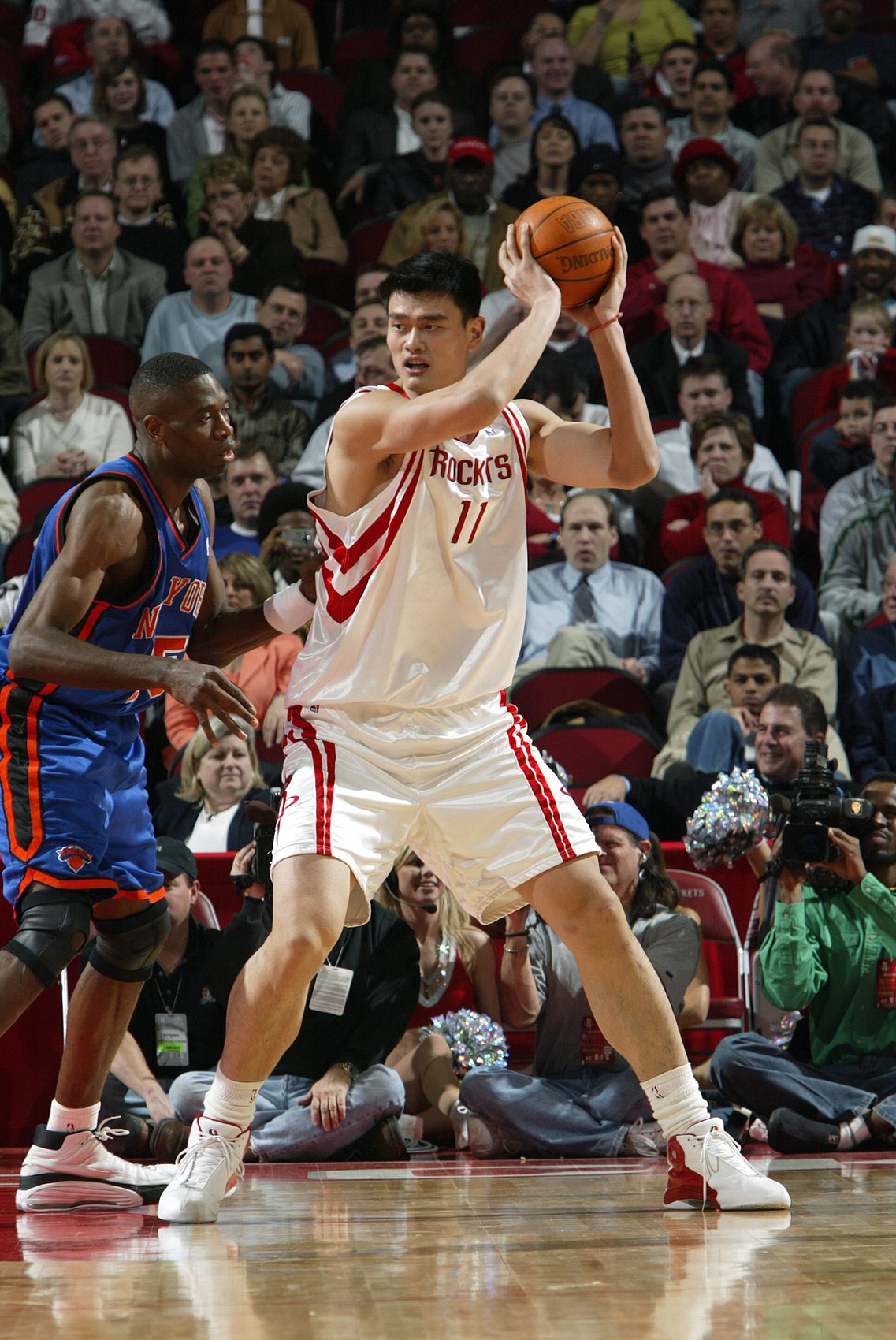 你让中国人热爱NBA?姚明:在我之前 NBA就已经在中国传播了