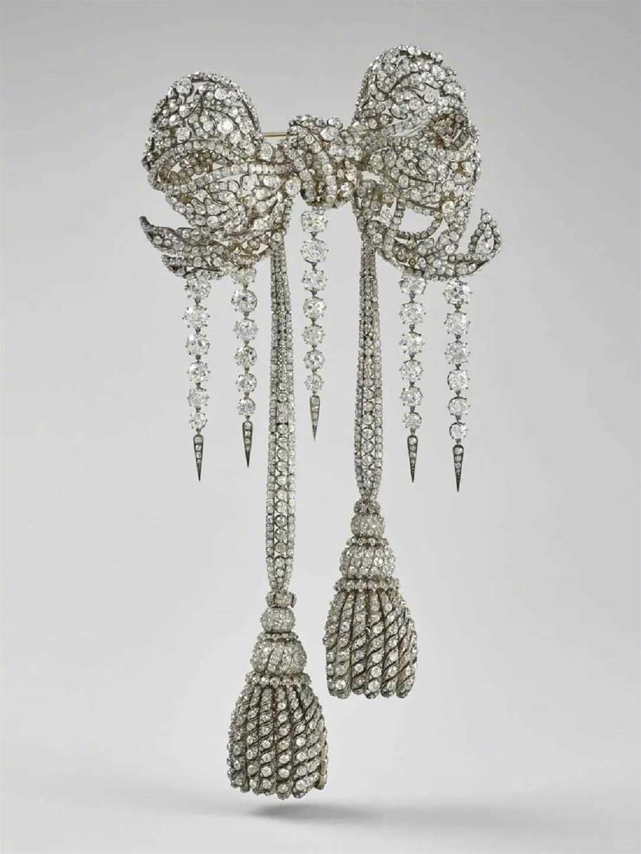 △歐也妮皇后胸針