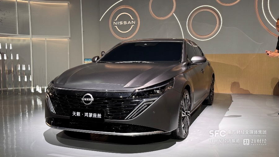 （搭载鸿蒙座舱的全新天籁，21世纪经济报道记者 焦文娟/摄）