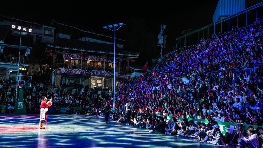 　　4月，2025年全国“村BA”在贵州台江启动。新华社记者 陶亮 摄