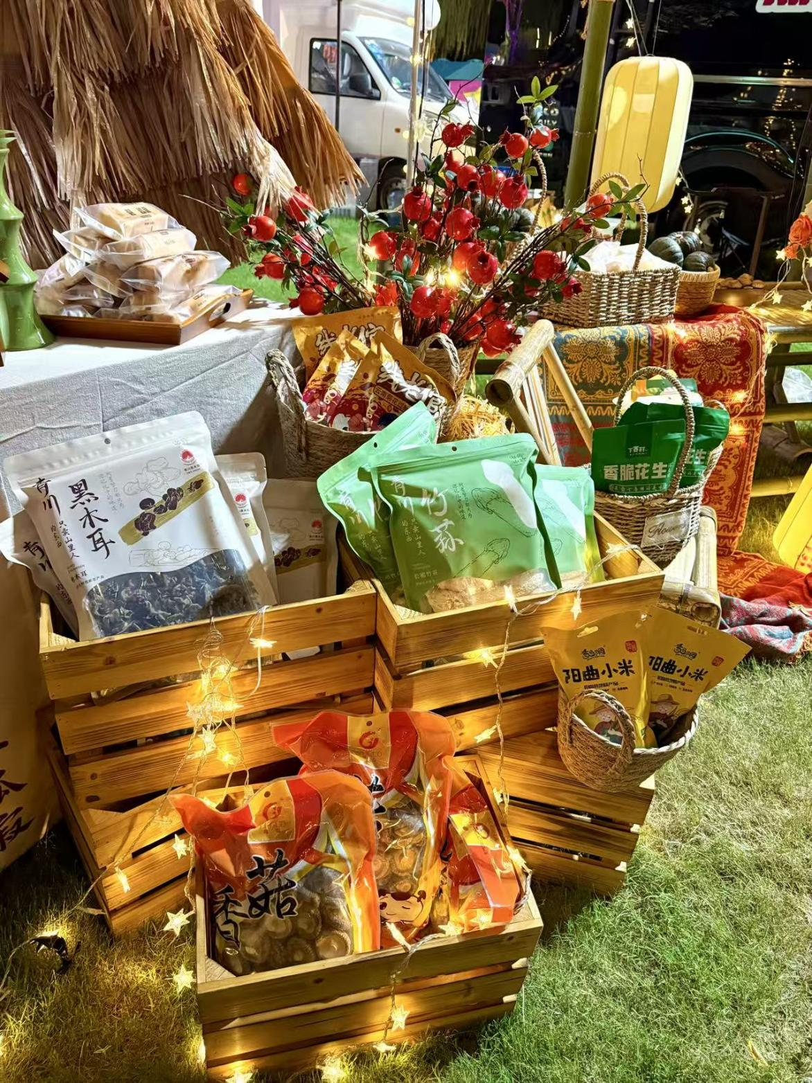 谦寻赴乌镇戏剧节开展公益直播活动|公益_新浪财经_新浪网