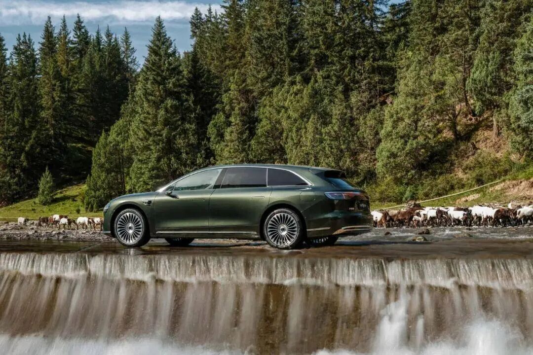 享界S9T猎装车 鸿蒙生态旅行车 双动力架构1200km续航_享界