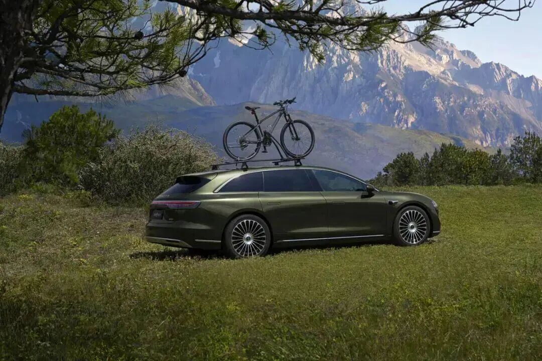 享界_享界S9T猎装车 鸿蒙生态旅行车 双动力架构1200km续航