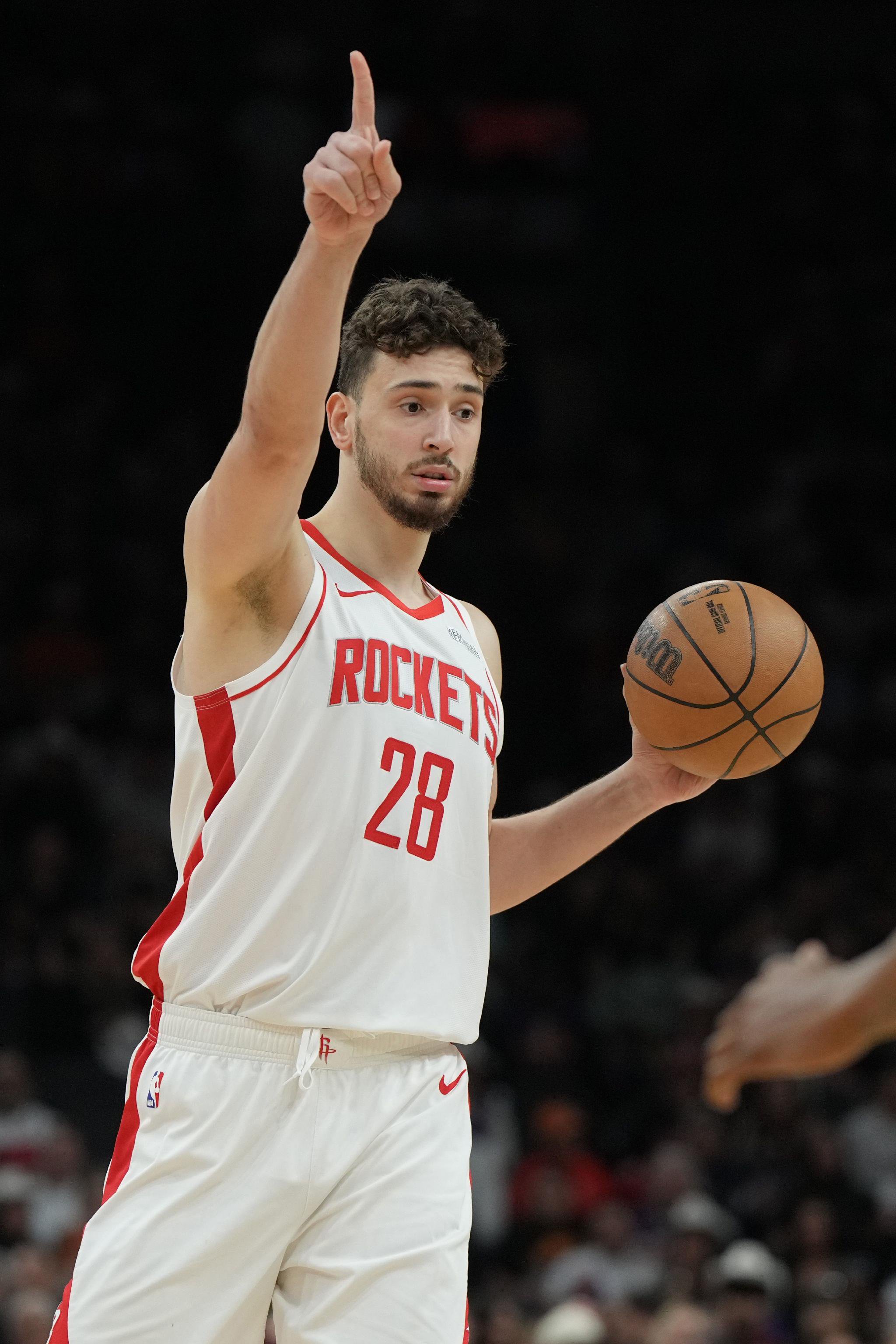 乌度卡：对手忌惮申京作为组织者的能力 我们利用这点惩罚了他们