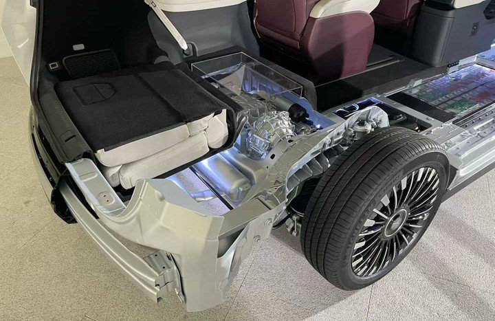 ▲ 小鹏 X9 混动版的第三排折叠后依旧能酿成纯深谷台