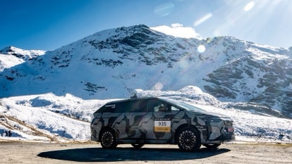 小鹏汽车在意大利阿尔卑斯山地区测试