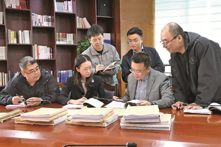 三堂会审 | 准确认定单位受贿和私分国有资产罪