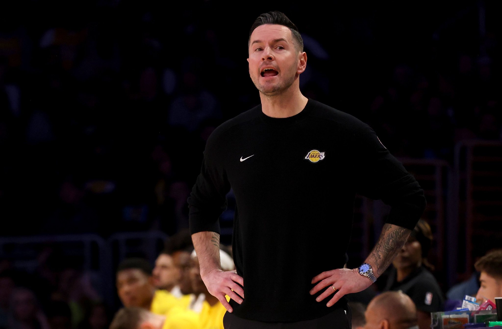 雷迪克:人手不足的情况下我的要求依然很高 但球员们都做到了