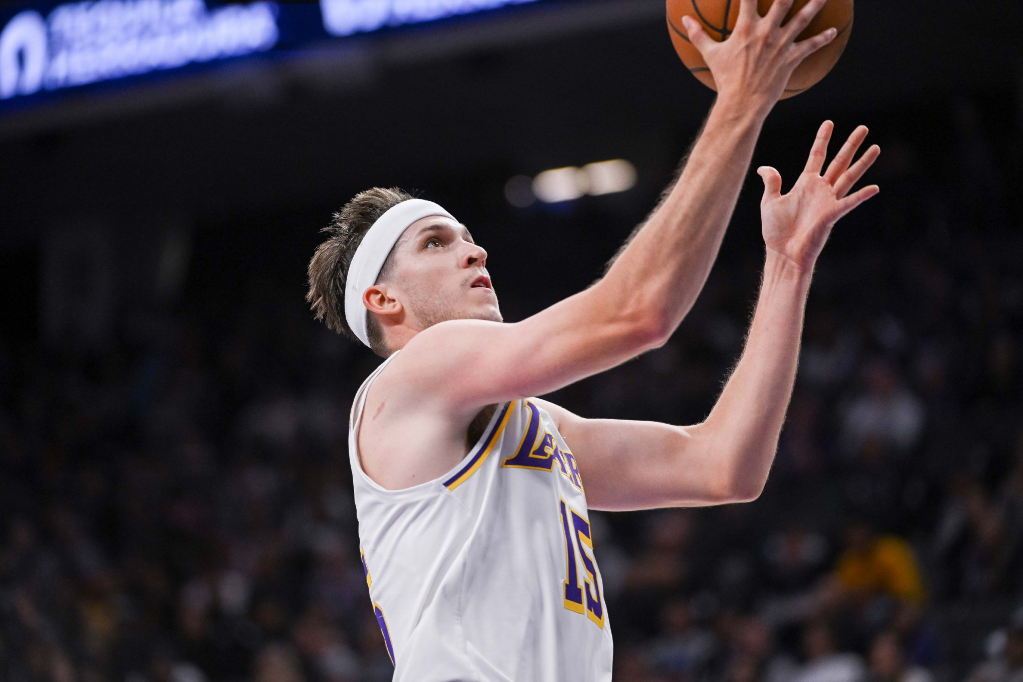 5年2.4亿顶薪在招手!詹东不在里夫斯场均40+6+10+3断+180俱乐部