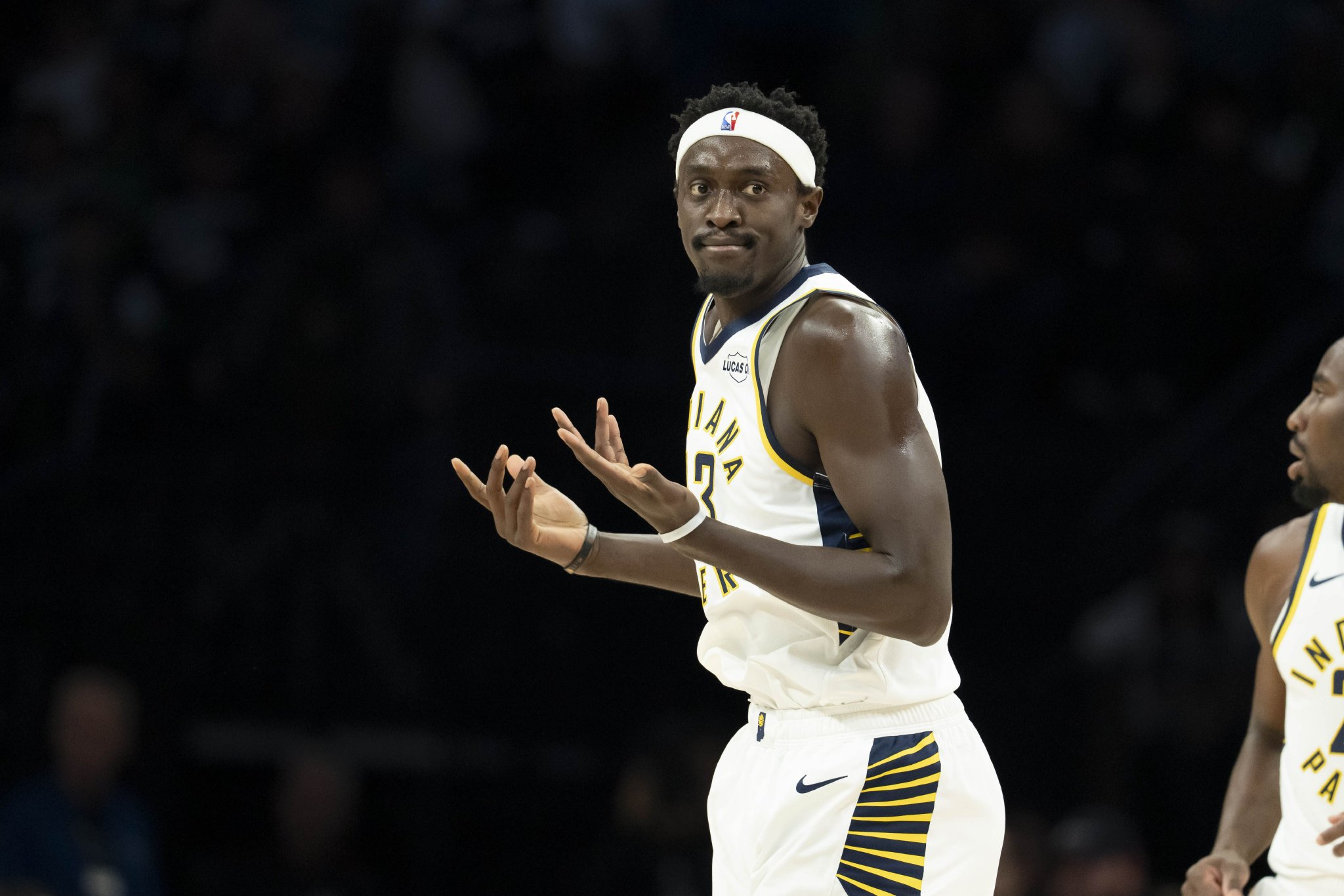 西亚卡姆赛季前4场总得分破百 队史自13-14赛季乔治后首人