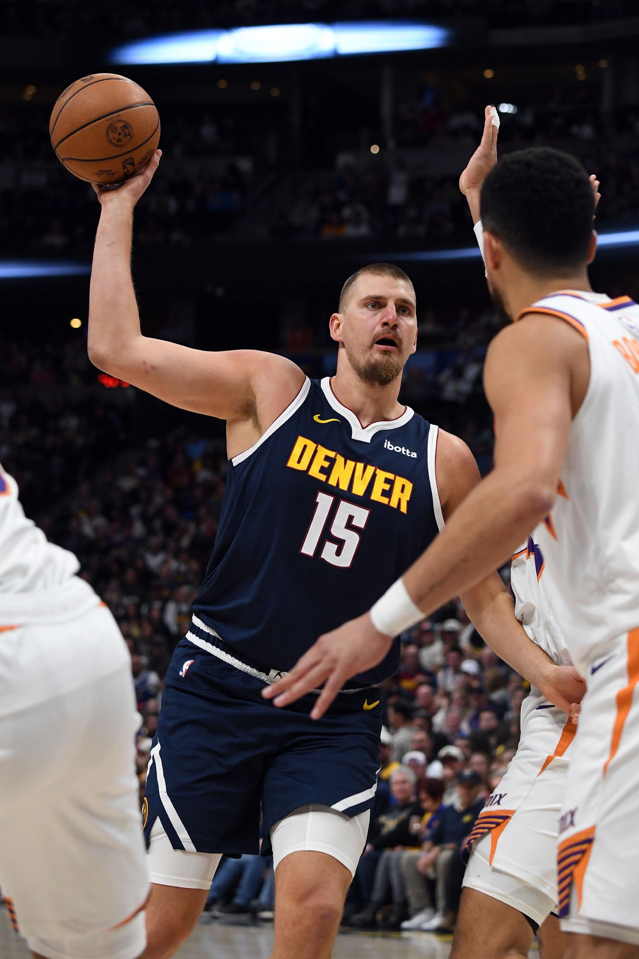 什么叫统治力!约基奇三节21分12板10助 开季连续4场三双历史第一