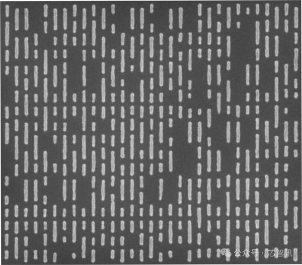 △具有 12 纳米临界尺寸和 13 纳米顶端间距的速即逻辑构兵阵列，具有高图案保真度。