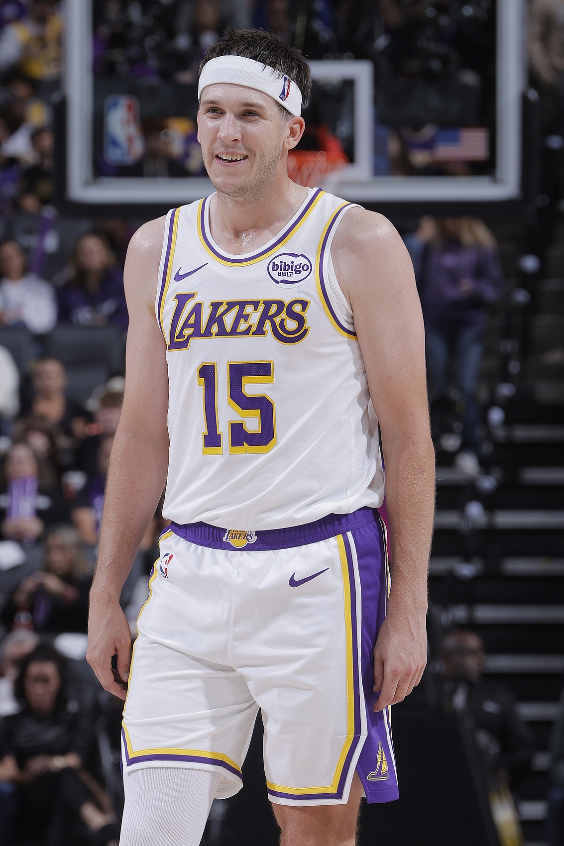 媒体人:小里杀神附体得分助攻一把抓 狼队防其挡拆缺乏应变强度