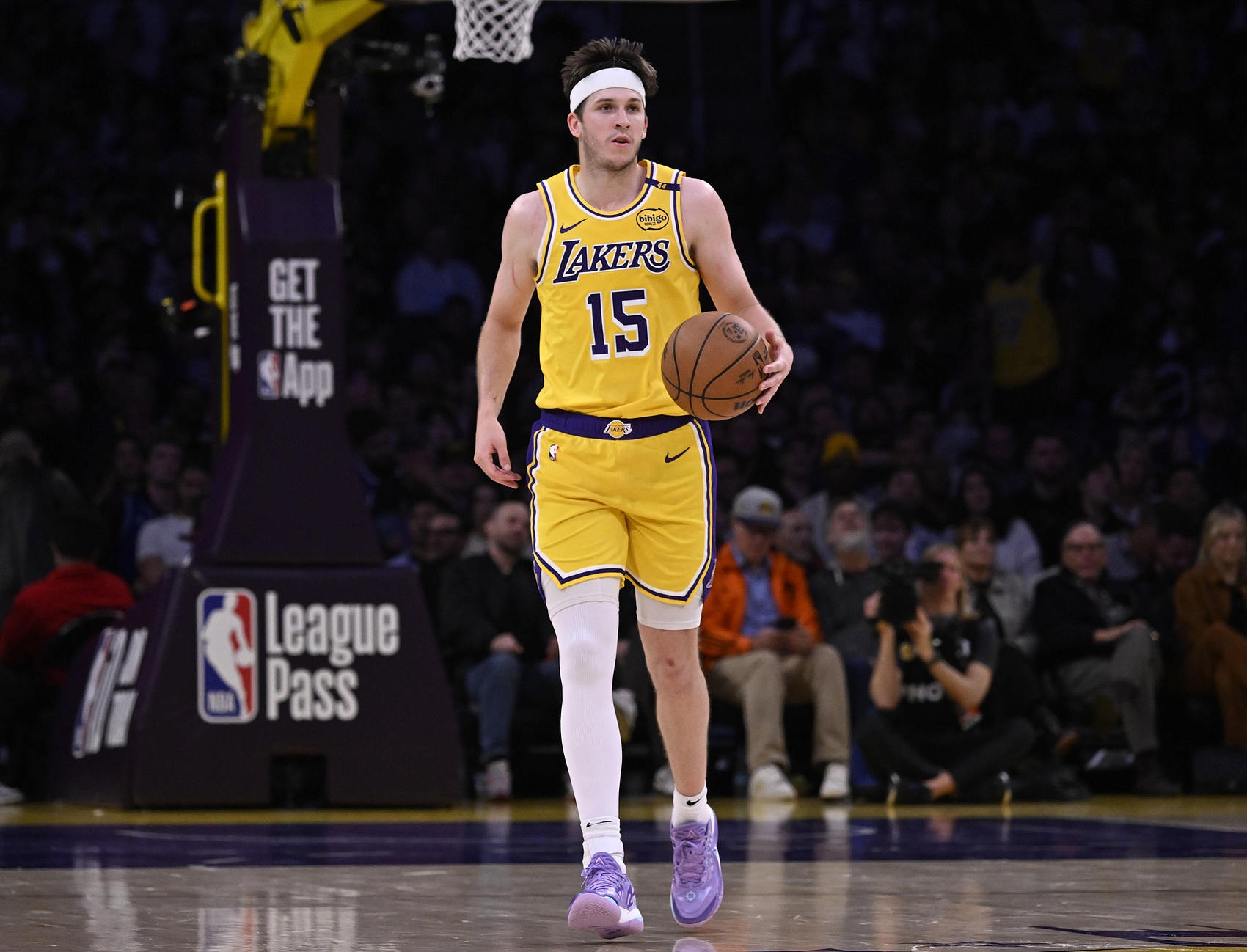 里夫斯:尽管我的投篮表现很挣扎 但队友都鼓励我去做我该做的事