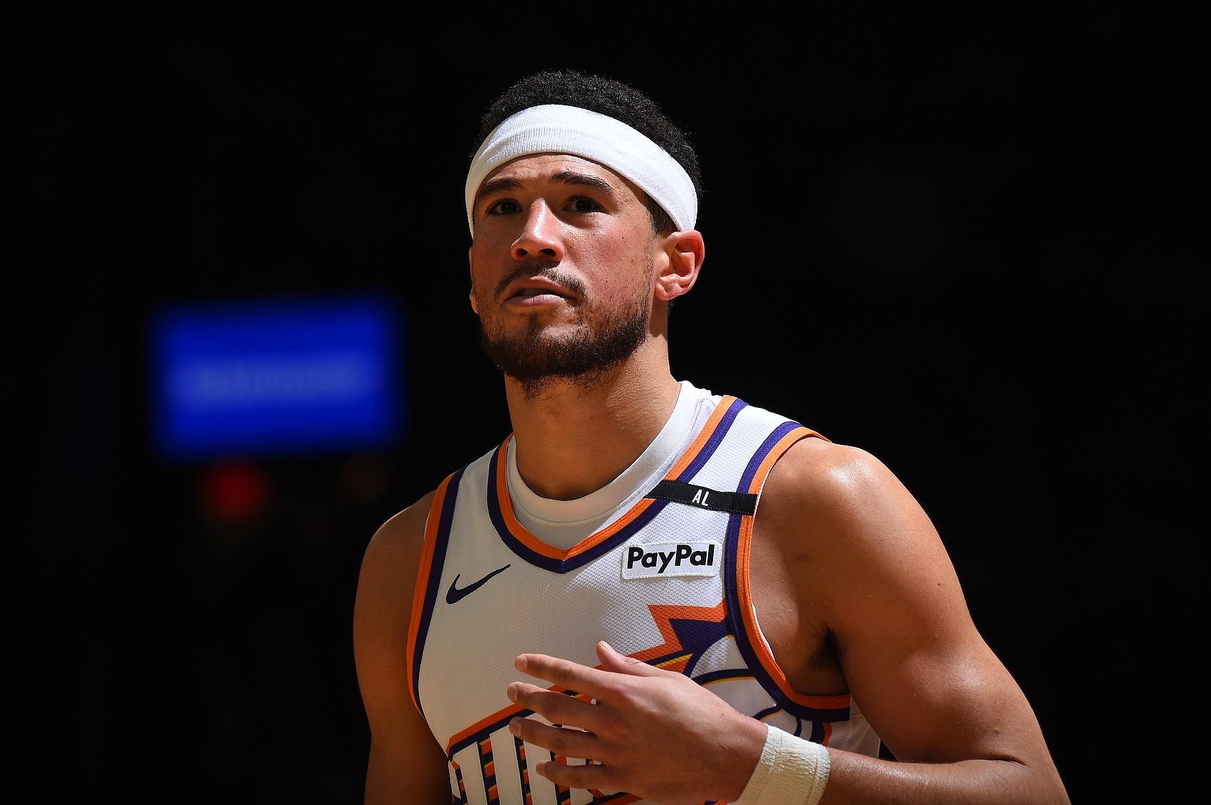 上场绝杀三分未中!布克:不后悔那次选择 经历过就会成长