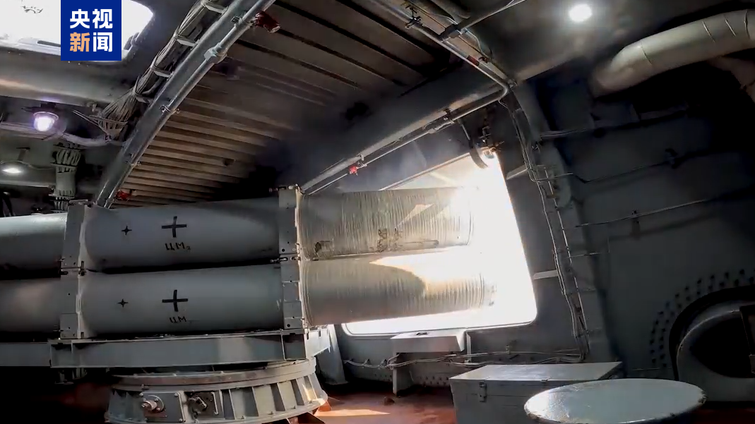 俄太平洋舰队在日本海举行反潜演习